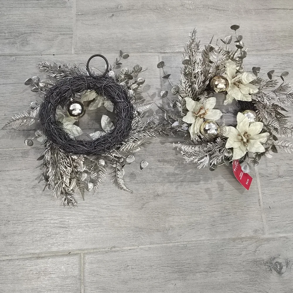 Elegant Silver and Cream Holiday Wreath Set Bundle